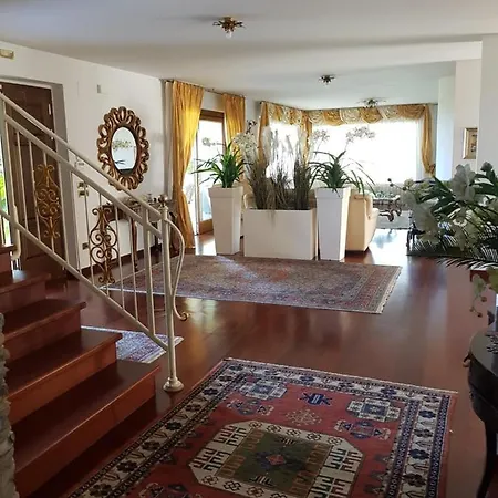 Moen Bed & Breakfast 4*